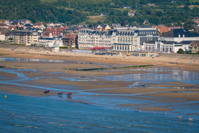 Cabourg - One day tour from Paris
