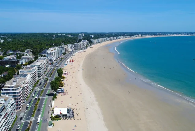 Paris to La Baule-Escoublac Full-Day Tour